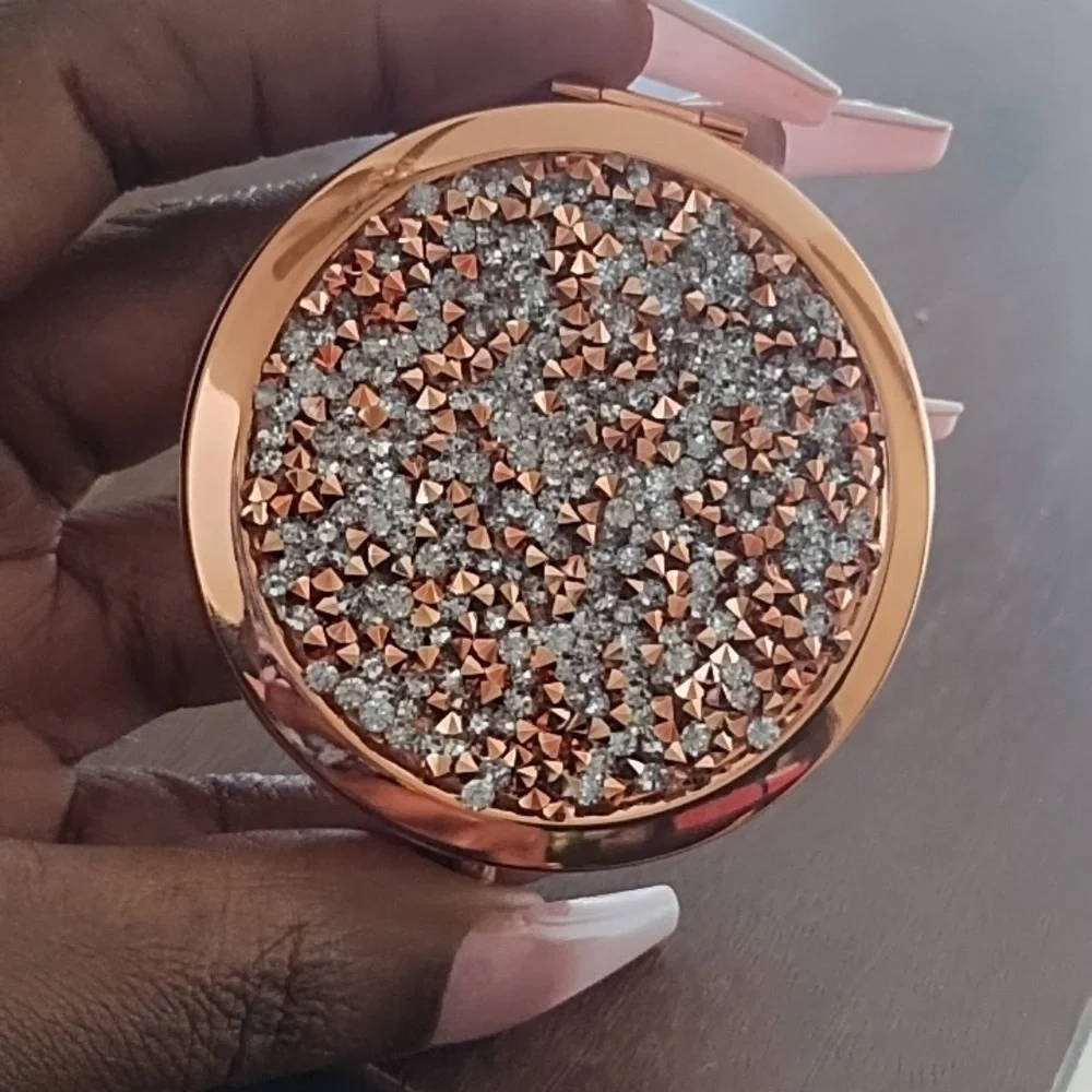 Compact Mirror - Picture 2 of 4